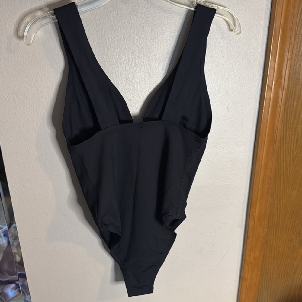 New L*space One piece - Picture 6 of 6